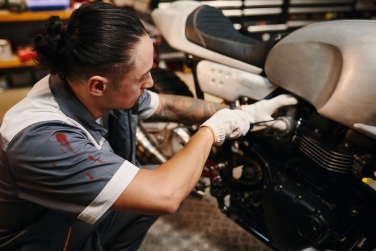 MECÂNICA BÁSICA DE MOTORES DE MOTOCICLETAS